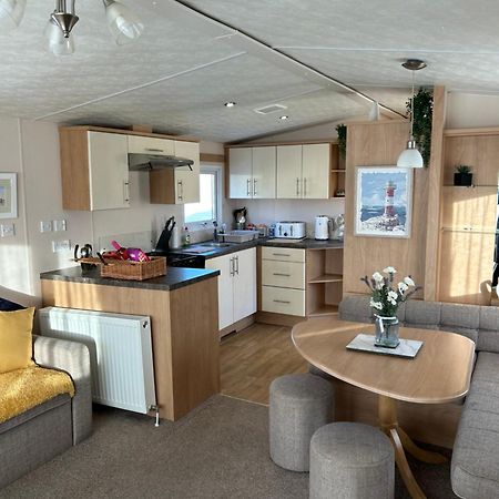 Phoenix Caravan Hire, Trecco Bay Porthcawl Eksteriør billede